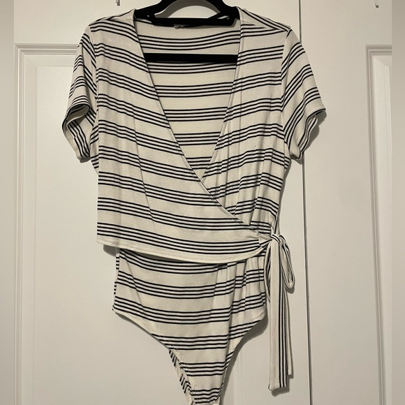 Fashion Nova Bodysuit - Picture 2 of 3